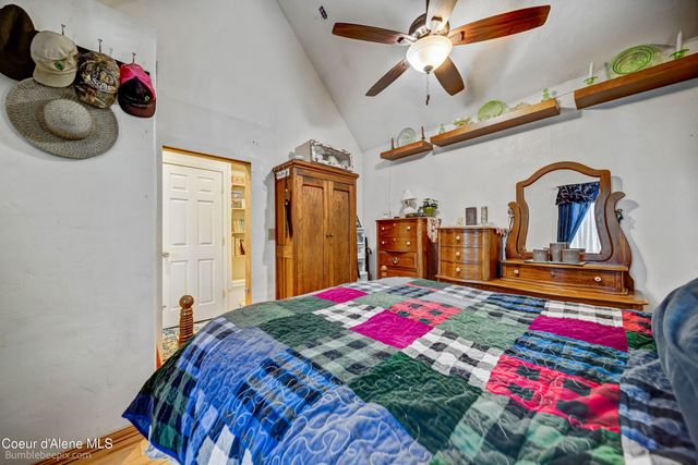 89 Jada Dr, Blanchard, ID 83804