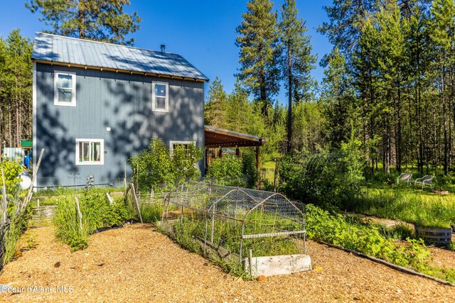 89 Jada Dr, Blanchard, ID 83804