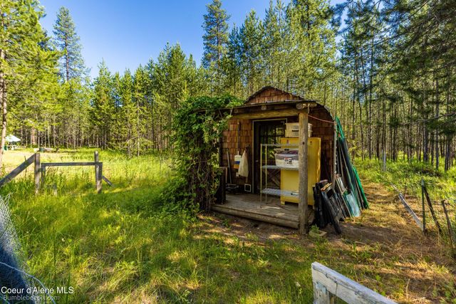89 Jada Dr, Blanchard, ID 83804