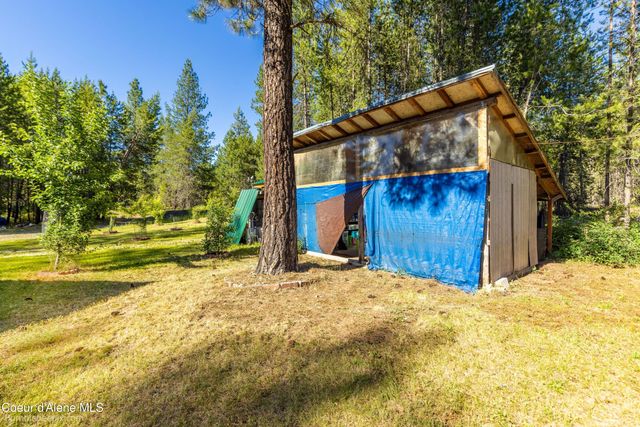 89 Jada Dr, Blanchard, ID 83804