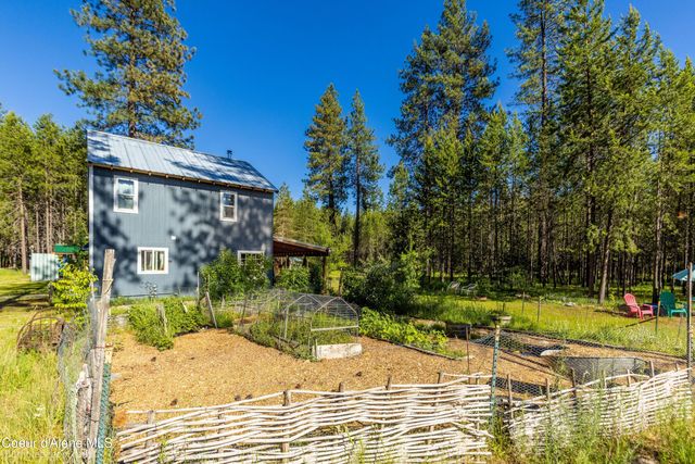89 Jada Dr, Blanchard, ID 83804