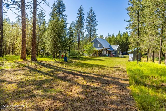89 Jada Dr, Blanchard, ID 83804
