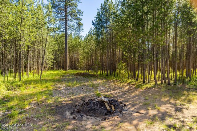 89 Jada Dr, Blanchard, ID 83804