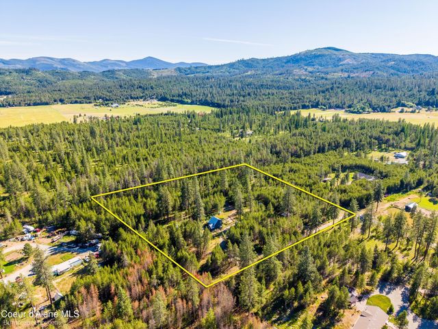 89 Jada Dr, Blanchard, ID 83804