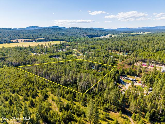 89 Jada Dr, Blanchard, ID 83804
