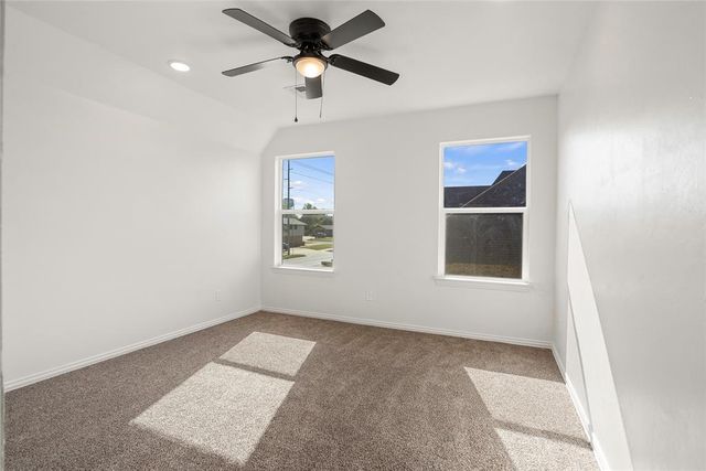 800 Chateau Court, Kingfisher, OK 73750