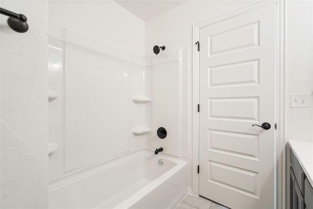 800 Chateau Court, Kingfisher, OK 73750