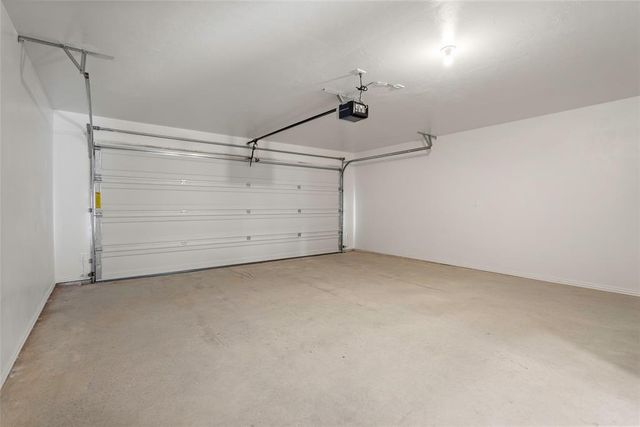 800 Chateau Court, Kingfisher, OK 73750