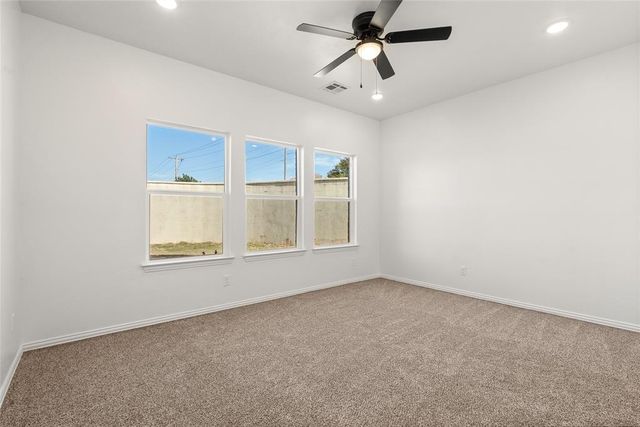 800 Chateau Court, Kingfisher, OK 73750