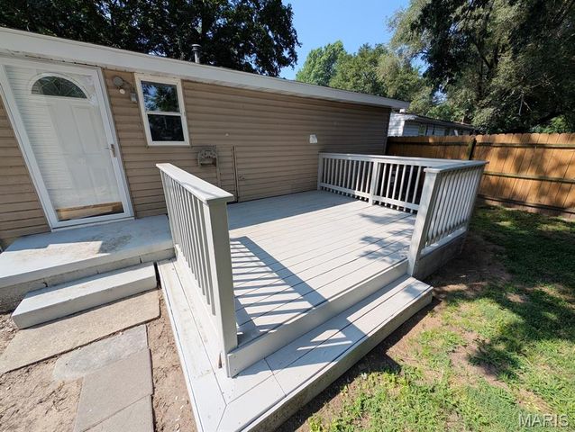 2313 Miracle Avenue, Granite City, IL 62040
