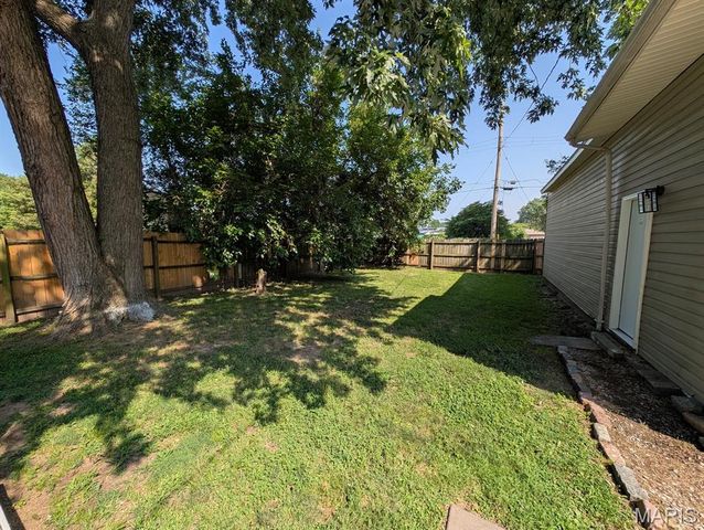 2313 Miracle Avenue, Granite City, IL 62040