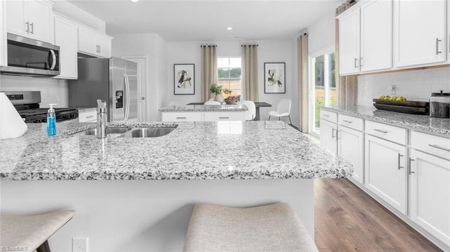 404 Grant Ryan Drive, Jamestown, NC 27282