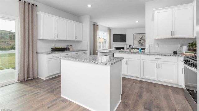 404 Grant Ryan Drive, Jamestown, NC 27282
