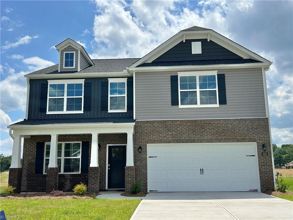404 Grant Ryan Drive, Jamestown, NC 27282