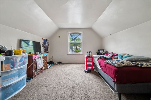 425 Agatha, Pitcairn, PA 15140