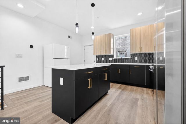 1870 N MARSTON ST, Philadelphia, PA 19121