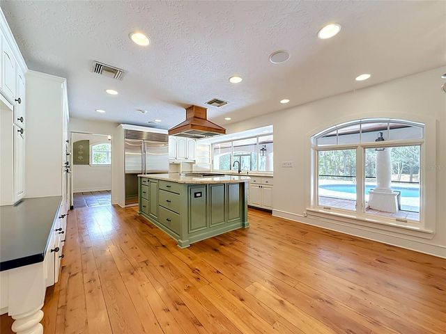 1850 OAK CREEK DRIVE, Dunedin, FL 34698