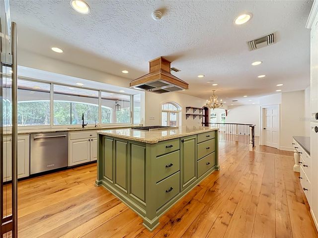1850 OAK CREEK DRIVE, Dunedin, FL 34698