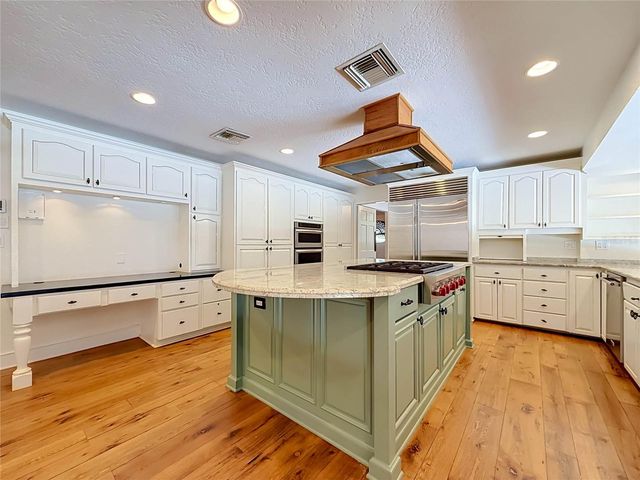 1850 OAK CREEK DRIVE, Dunedin, FL 34698