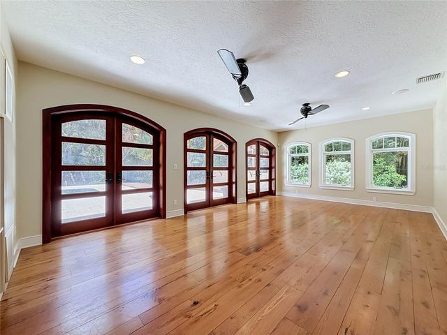 1850 OAK CREEK DRIVE, Dunedin, FL 34698