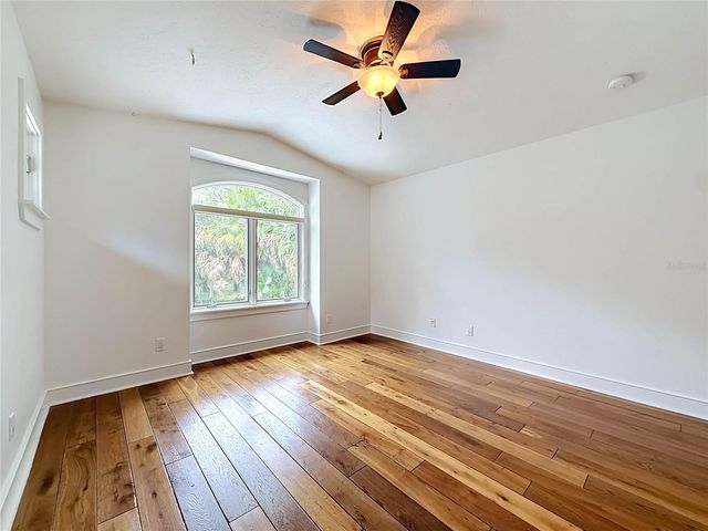 1850 OAK CREEK DRIVE, Dunedin, FL 34698