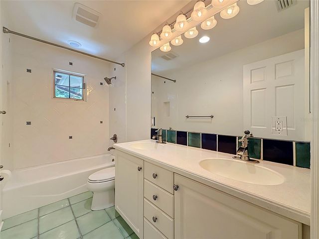 1850 OAK CREEK DRIVE, Dunedin, FL 34698