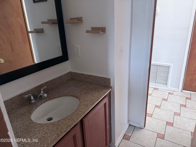 2288 IRONSTONE Drive E, Jacksonville, FL 32246
