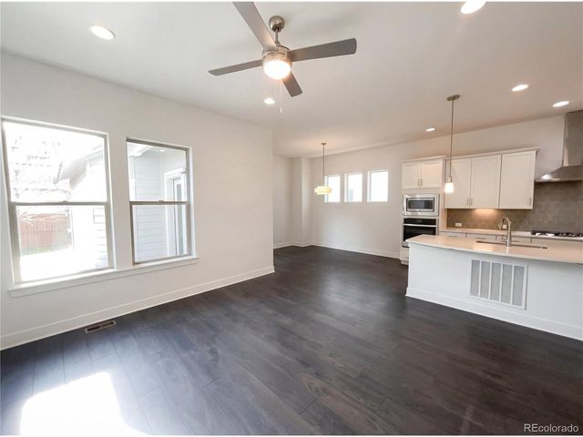 10260 E 57th Pl, Denver, CO 80238