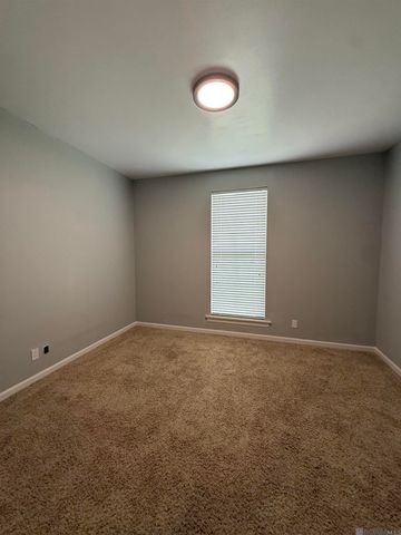 15518 Therese Ct, Prairieville, LA 70769