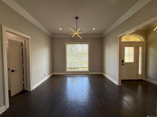 15518 Therese Ct, Prairieville, LA 70769