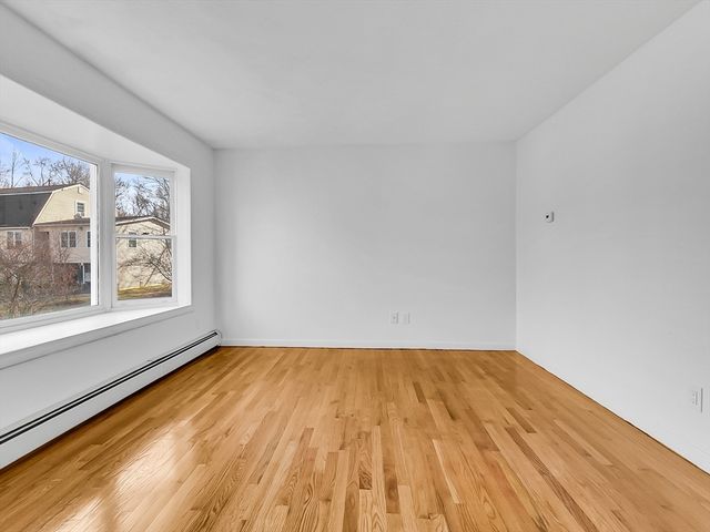 3 Balfour Ct, Haverhill, MA 01835