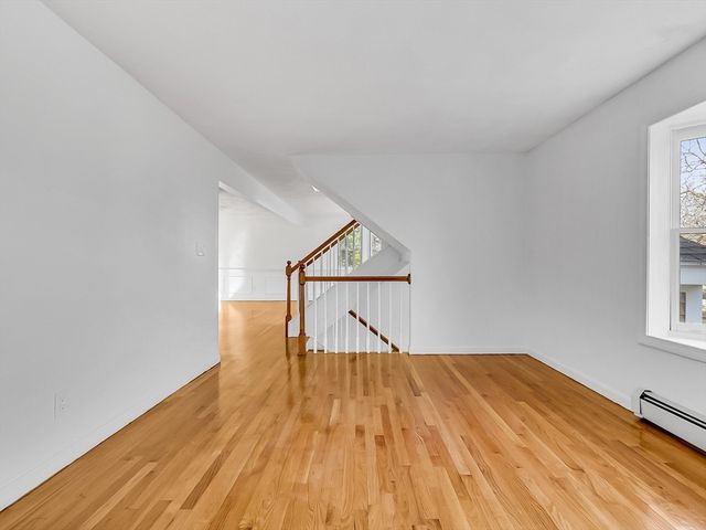 3 Balfour Ct, Haverhill, MA 01835