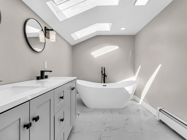 3 Balfour Ct, Haverhill, MA 01835