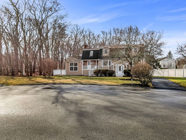 3 Balfour Ct, Haverhill, MA 01835