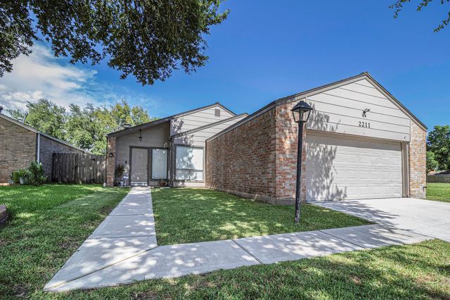 2211 Cottonwood Court, Missouri City, TX 77459