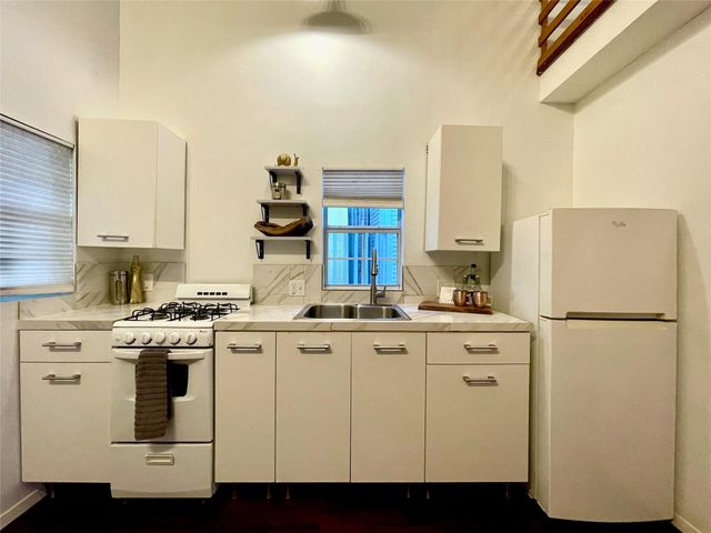 1148 Northwestern Ave, Austin, TX 78702