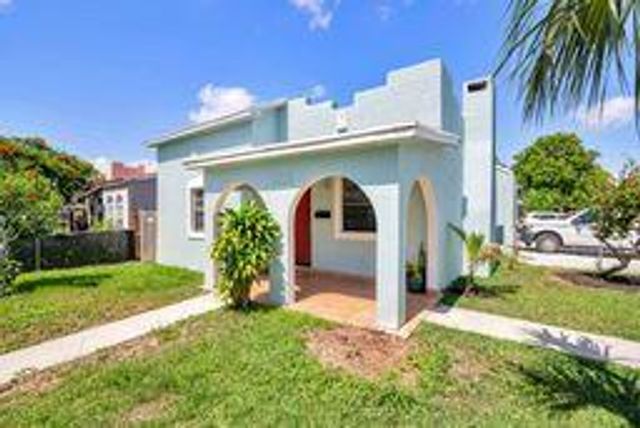 5003 Garden Avenue, West Palm Beach, FL 33405