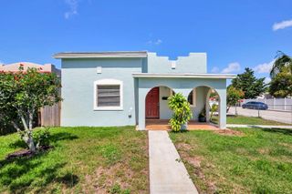 5003 Garden Avenue, West Palm Beach, FL 33405