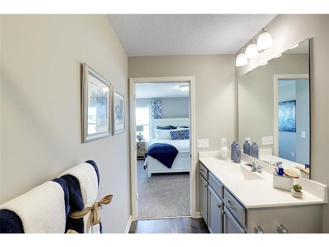 9820 Upper 89th Street S, Cottage Grove, MN 55016