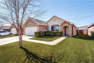 12829 Pricklybranch Drive, Fort Worth, TX 76244