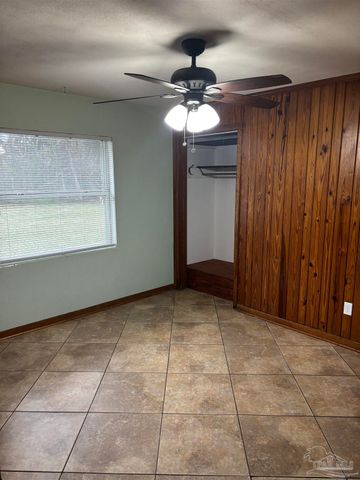 425 Rentz Ave, Pensacola, FL 32507