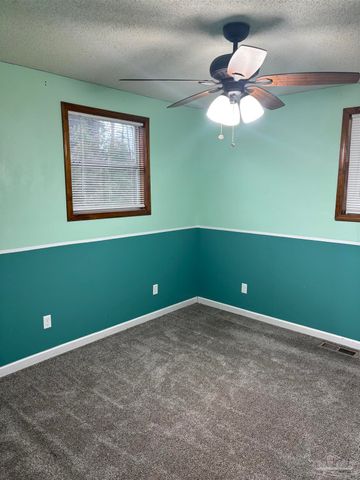 425 Rentz Ave, Pensacola, FL 32507