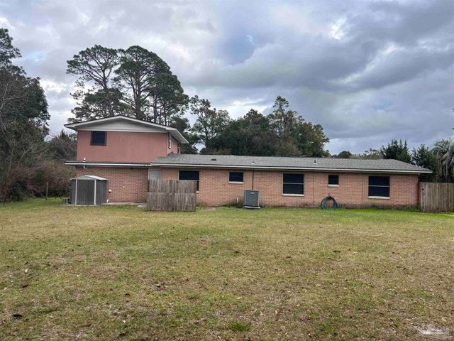 425 Rentz Ave, Pensacola, FL 32507