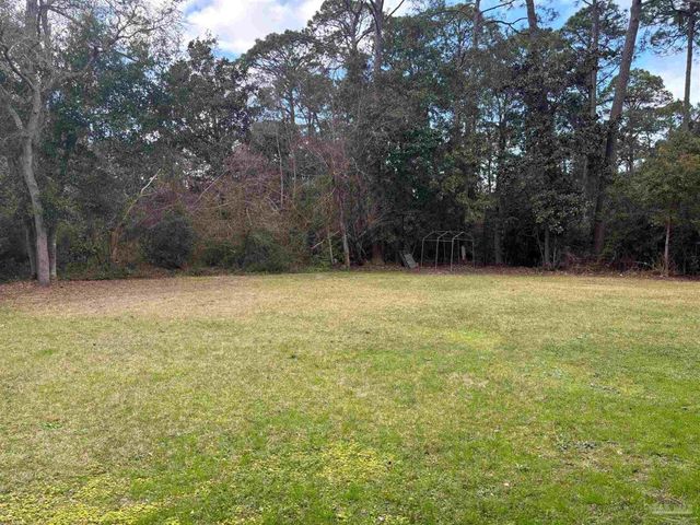 425 Rentz Ave, Pensacola, FL 32507