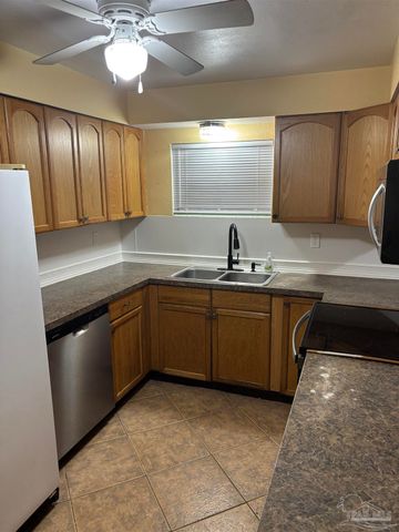 425 Rentz Ave, Pensacola, FL 32507