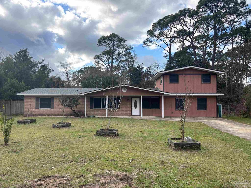 425 Rentz Ave, Pensacola, FL 32507