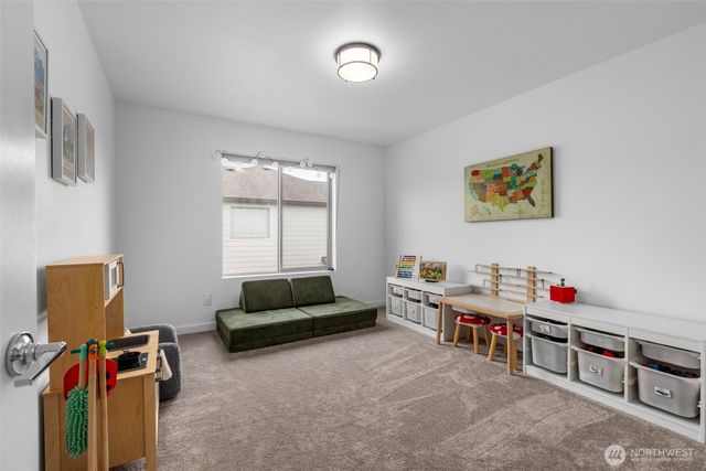377 S Sergeant Street, Buckley, WA 98321