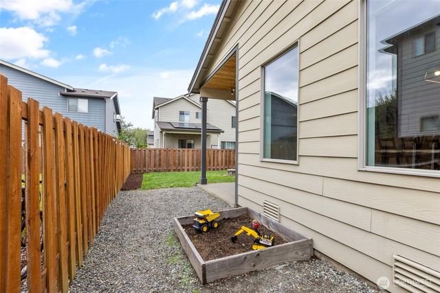 377 S Sergeant Street, Buckley, WA 98321