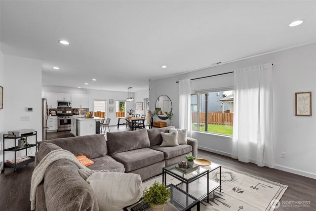 377 S Sergeant Street, Buckley, WA 98321