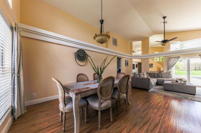 9 Meadows Park Lane, Boynton Beach, FL 33436